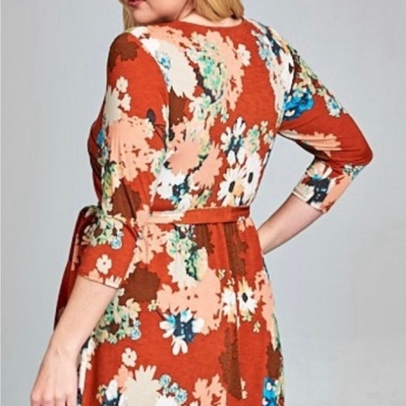 Spring Cottagecore Maxi - Picture 4 of 8